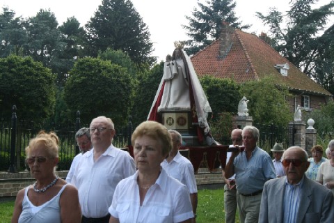 anne11.jpg (58414 octets)