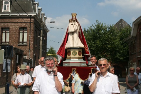 anne19.jpg (54402 octets)