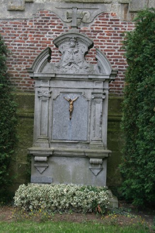 bot37.jpg (61433 octets)